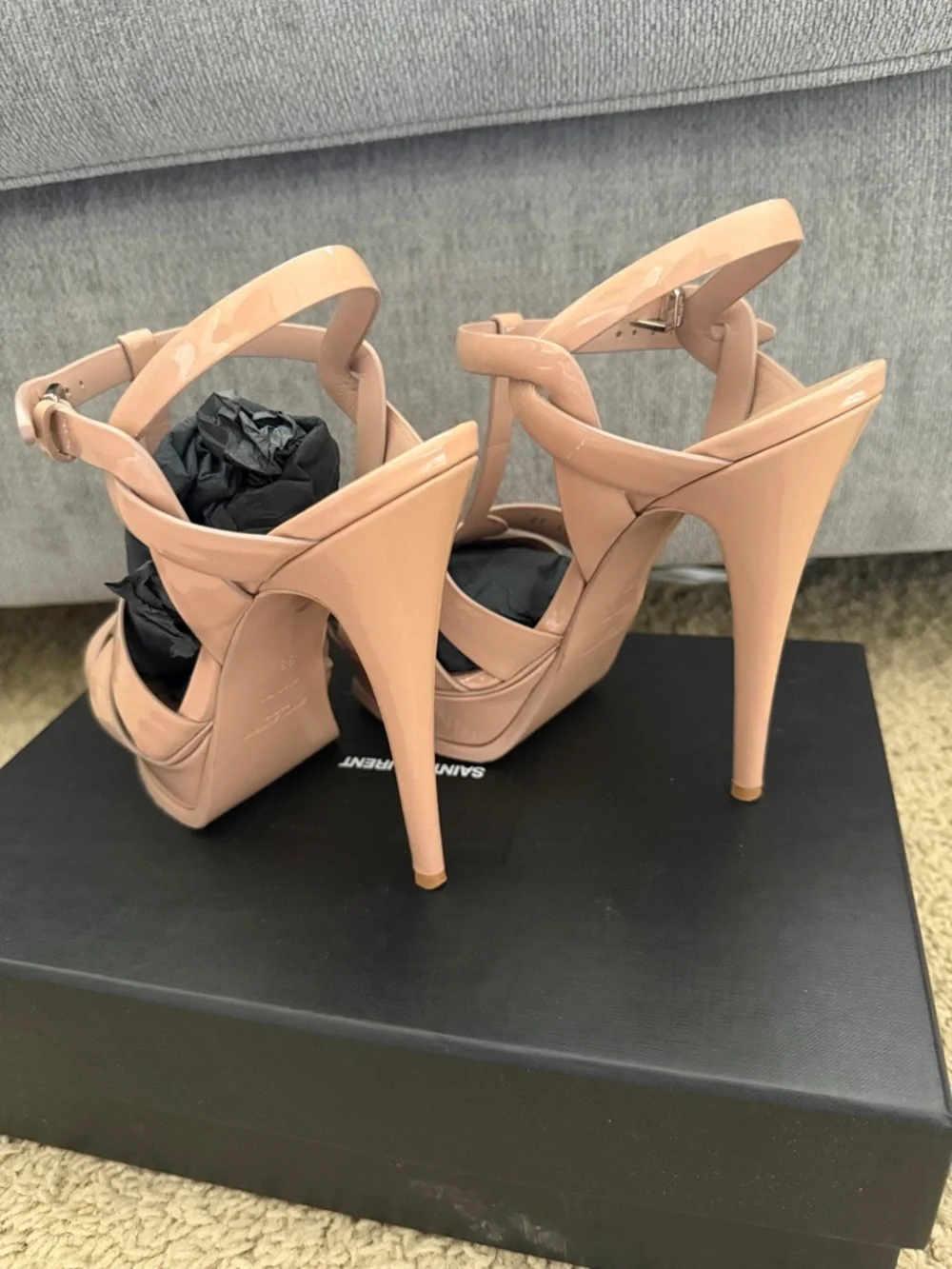 YSL TRIBUTE PLATFORM SANDALS IN PATENT LEATHER - Picture 2 of 7